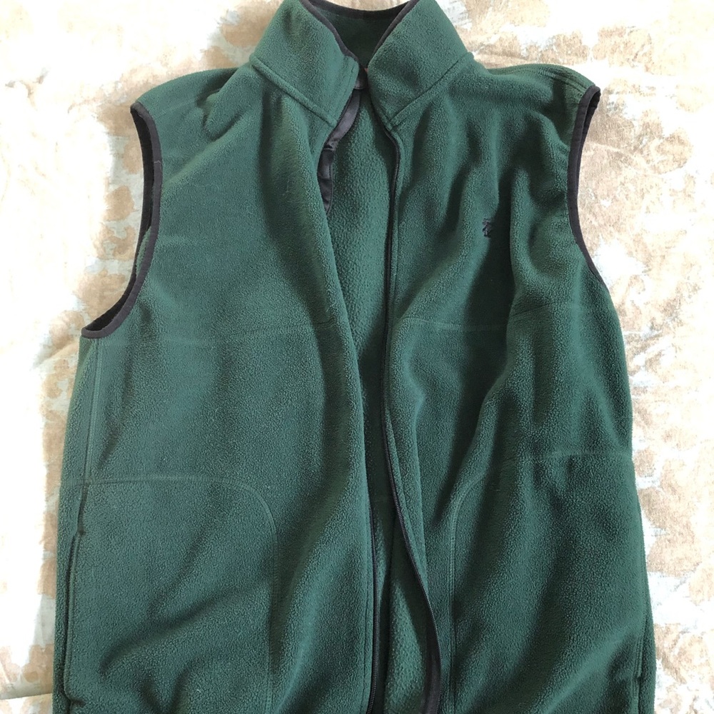 Izod fleece vest